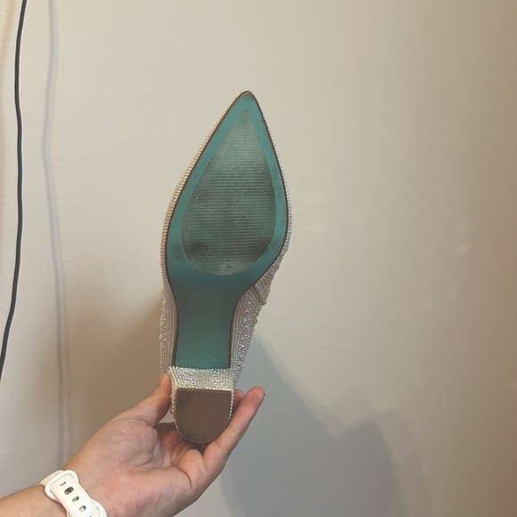 Betsy Johnson Cady heels. Size 8 - Picture 3 of 4